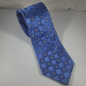 Donald J. Trump Signature Collection Silk Tie